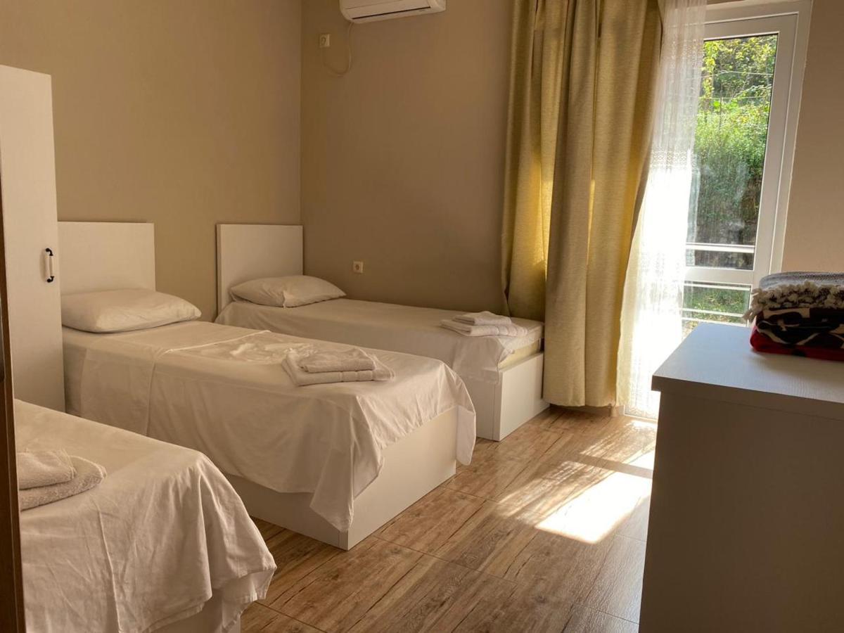 Nira Hotel 고니오 외부 사진