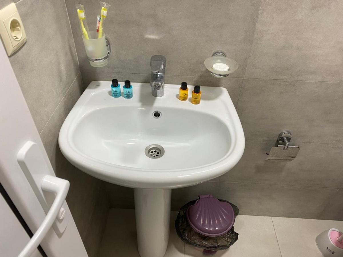 Nira Hotel 고니오 외부 사진